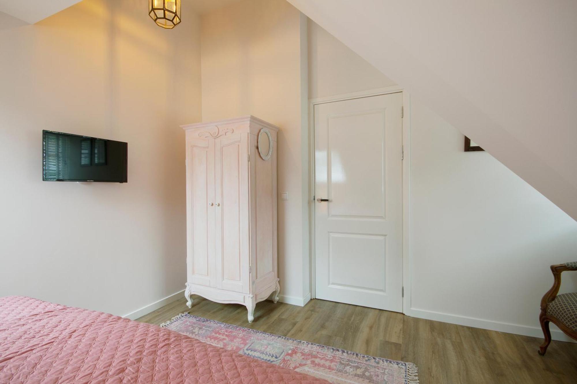 "Karel De Grote" Bergen Aparthotel Стая снимка