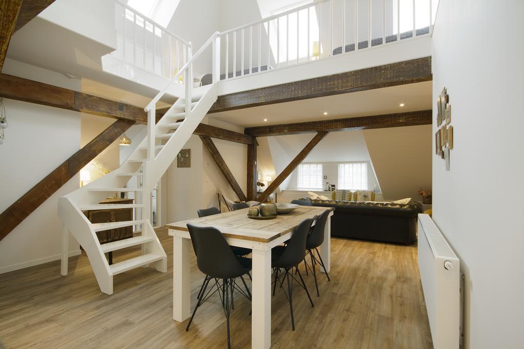 "Karel De Grote" Bergen Aparthotel Екстериор снимка