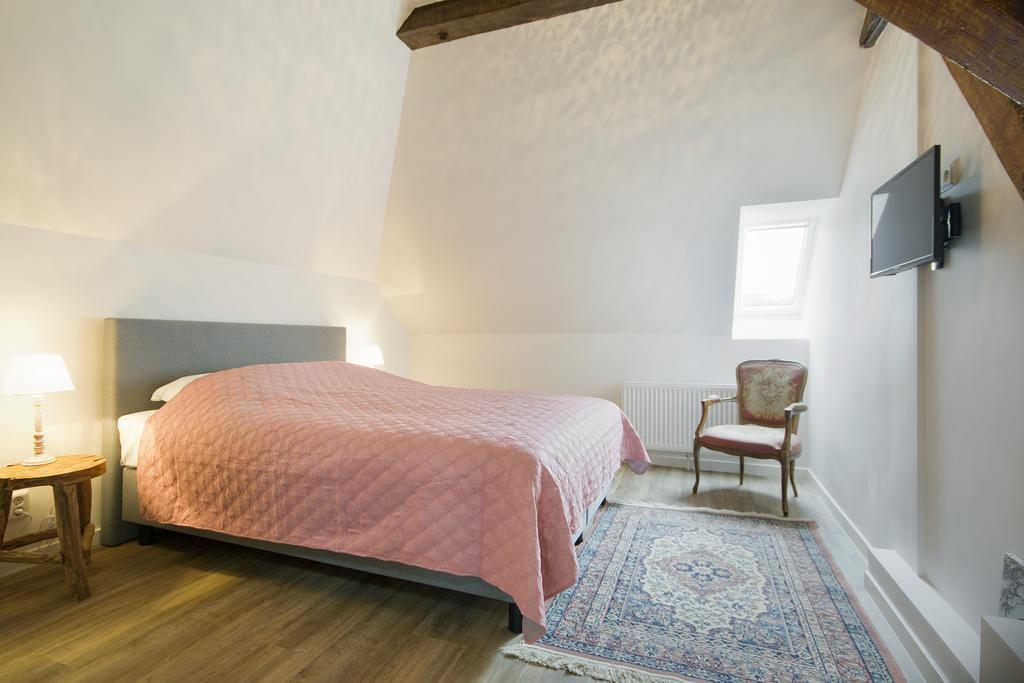 "Karel De Grote" Bergen Aparthotel Екстериор снимка